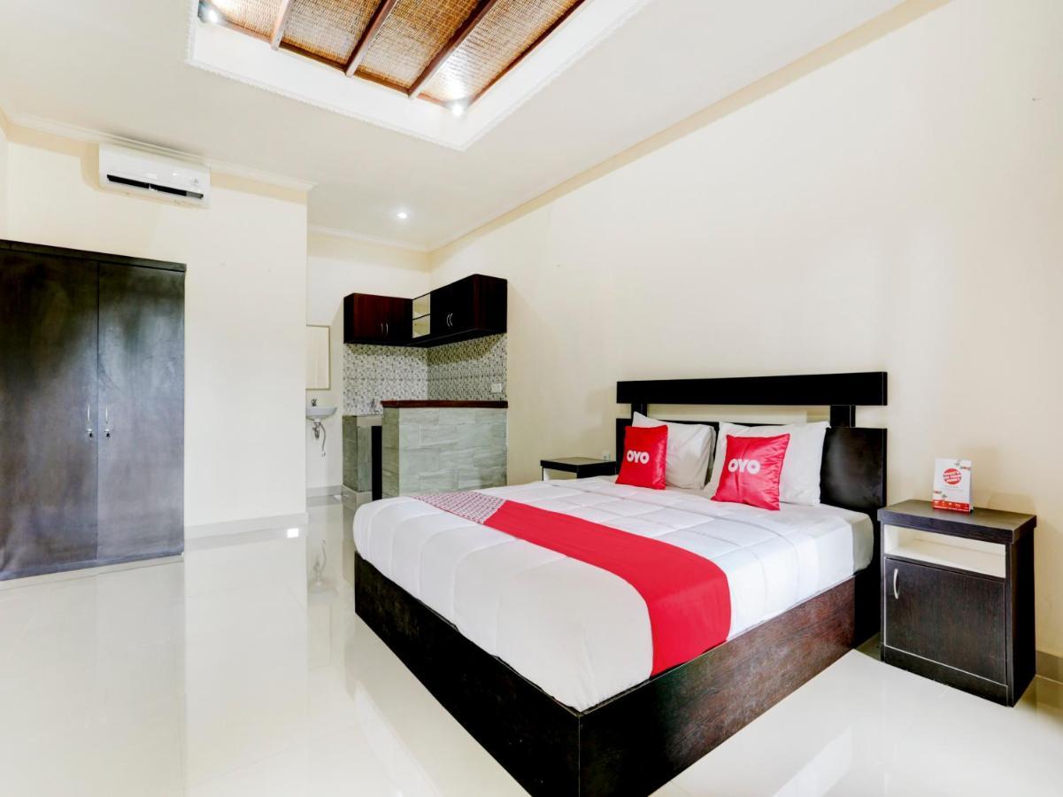 Oyo 90711 Blembong Homestay Jimbaran Extérieur photo