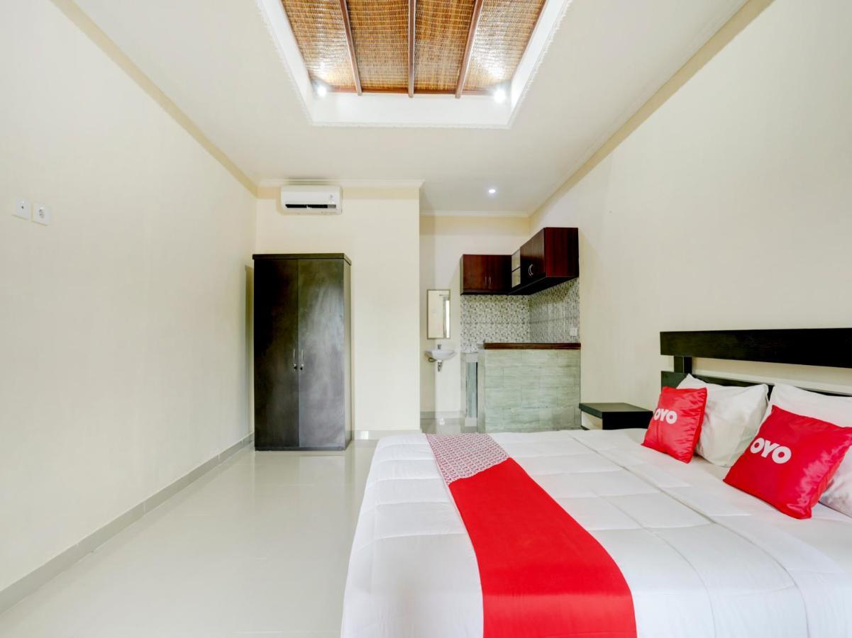 Oyo 90711 Blembong Homestay Jimbaran Extérieur photo